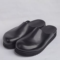 COS Leather Slide black