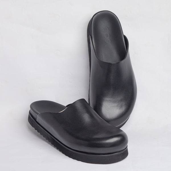 COS Leather Slide black